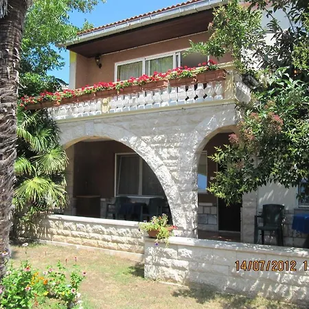 Apartment Polomcic Pula