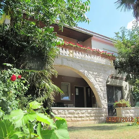 Polomcic Apartment Pula
